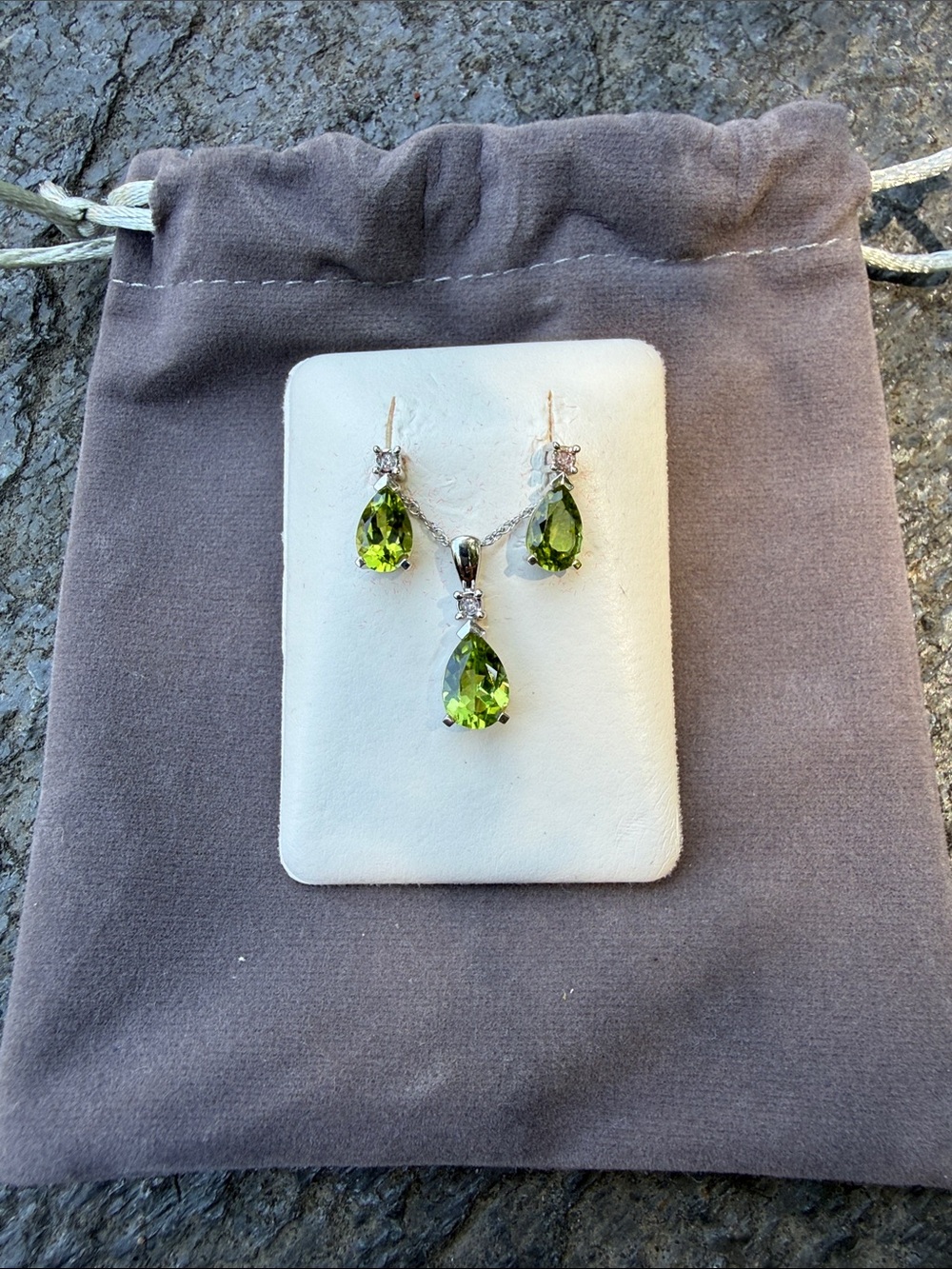 Green Teardrop Peridot Pendant & Earrings Set